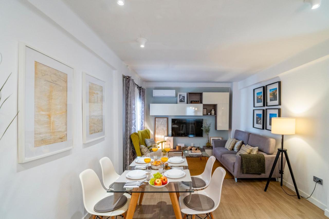 شقة New Luxury House In The Center! Nuevo Piso De Lujo En El Centro. مالقة المظهر الخارجي الصورة