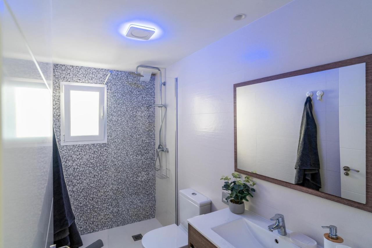 شقة New Luxury House In The Center! Nuevo Piso De Lujo En El Centro. مالقة المظهر الخارجي الصورة