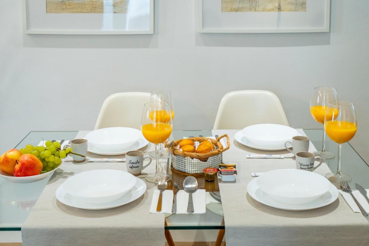 شقة New Luxury House In The Center! Nuevo Piso De Lujo En El Centro. مالقة المظهر الخارجي الصورة