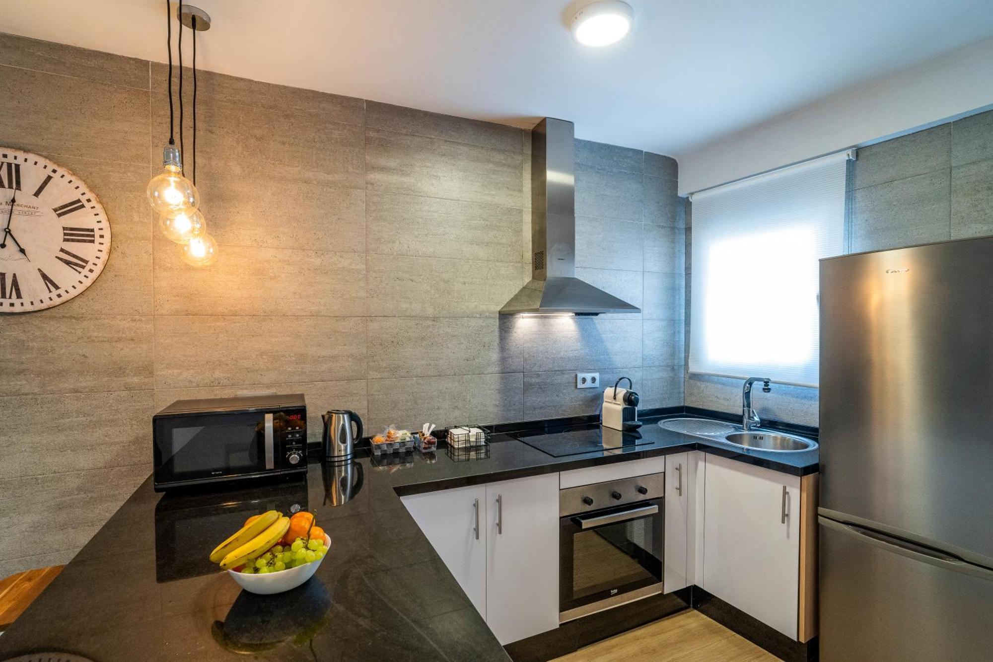 شقة New Luxury House In The Center! Nuevo Piso De Lujo En El Centro. مالقة المظهر الخارجي الصورة