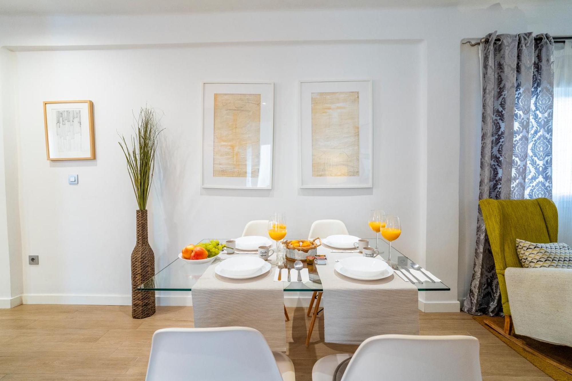 شقة New Luxury House In The Center! Nuevo Piso De Lujo En El Centro. مالقة المظهر الخارجي الصورة